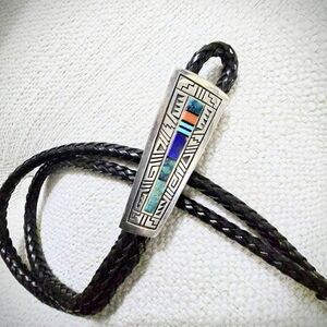 Navajo Sterling Silver Bolo Tie with Gemstone Inlay – Handcrafted Elegance